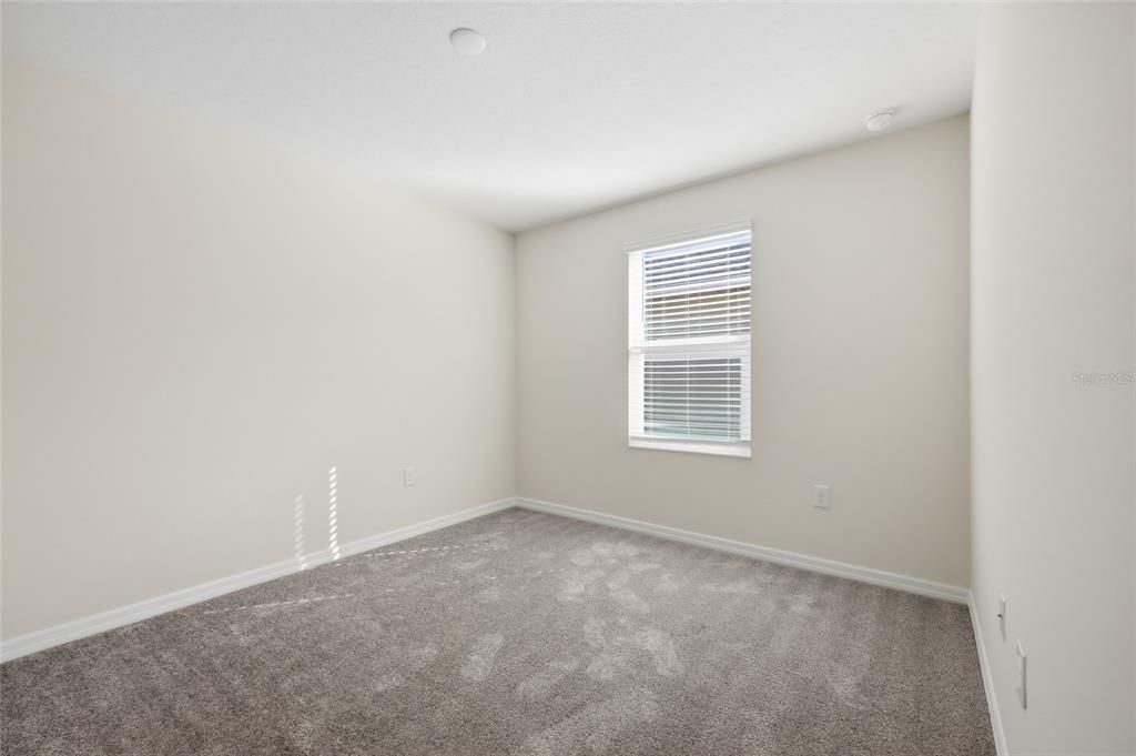 En Venta: $455,000 (4 camas, 3 baños, 2610 Pies cuadrados)