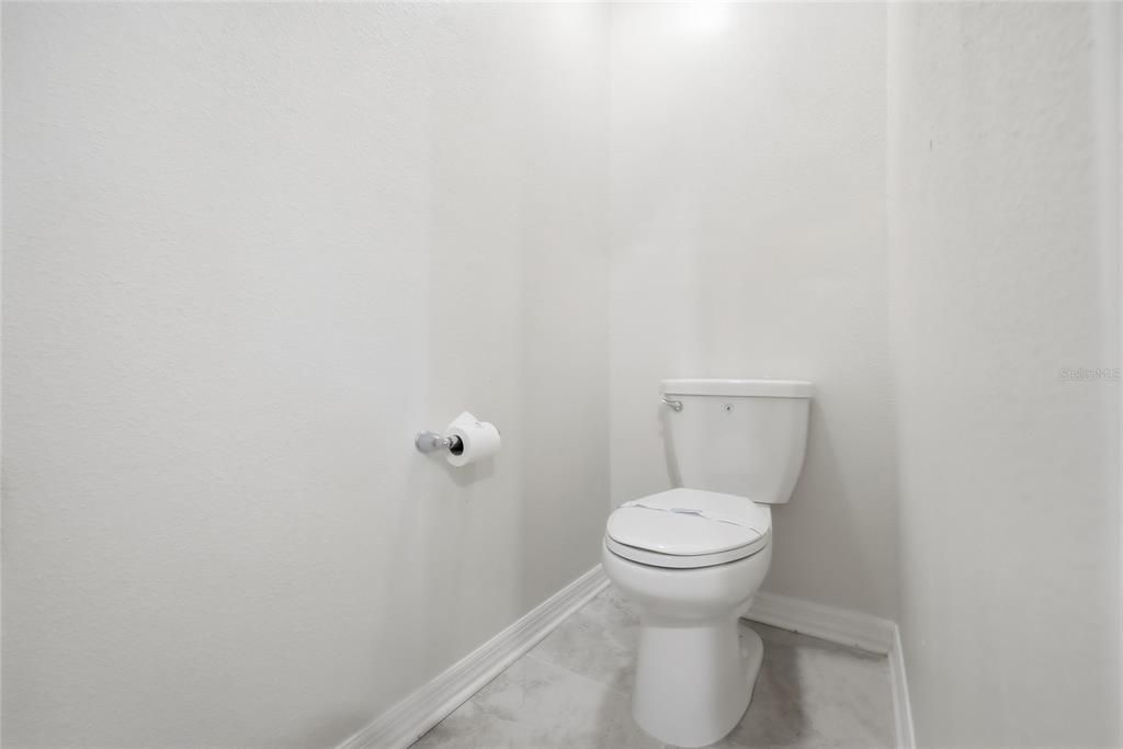 En Venta: $455,000 (4 camas, 3 baños, 2610 Pies cuadrados)