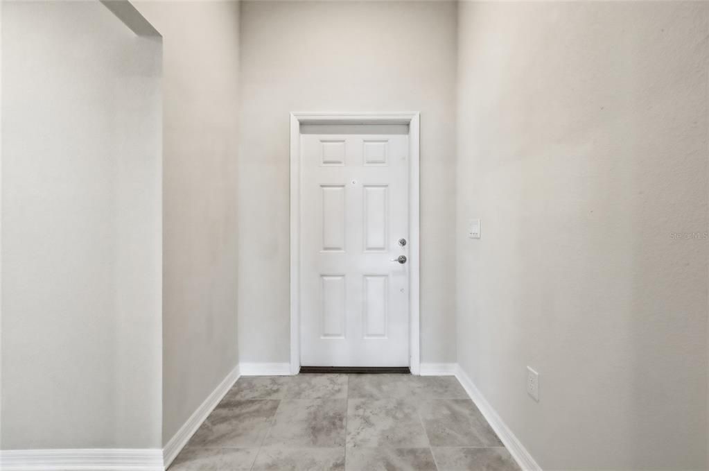 En Venta: $455,000 (4 camas, 3 baños, 2610 Pies cuadrados)