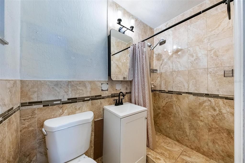 For Sale: $575,000 (3 beds, 2 baths, 1381 Square Feet)