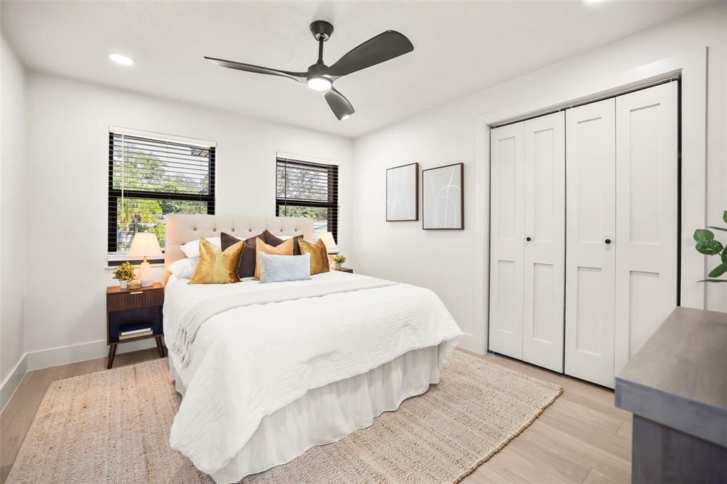 En Venta: $899,000 (4 camas, 2 baños, 1933 Pies cuadrados)