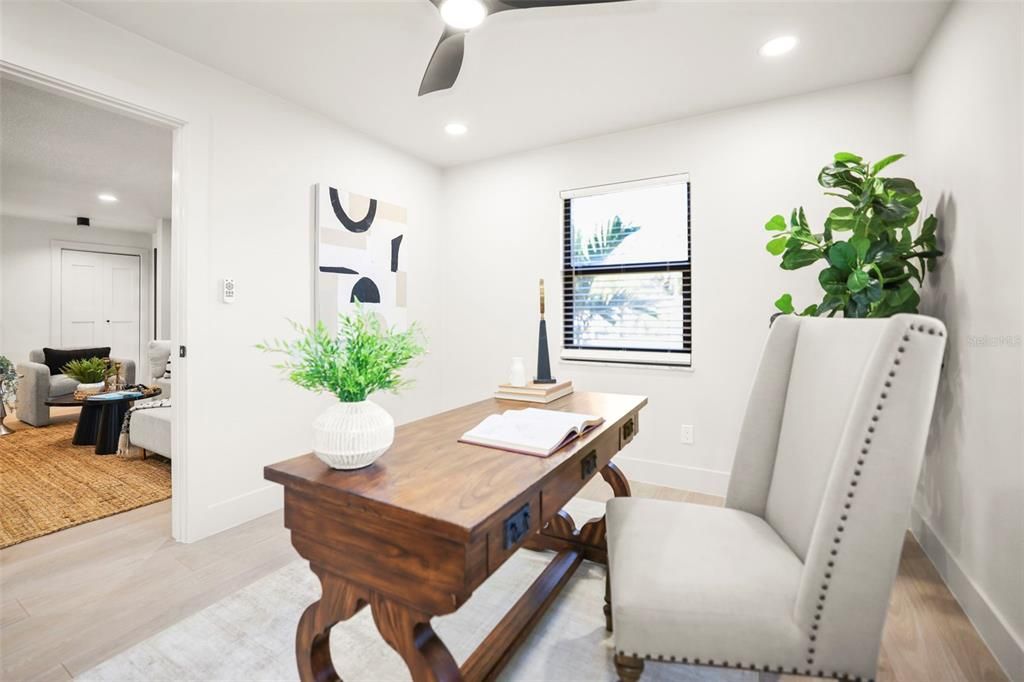 En Venta: $899,000 (4 camas, 2 baños, 1933 Pies cuadrados)