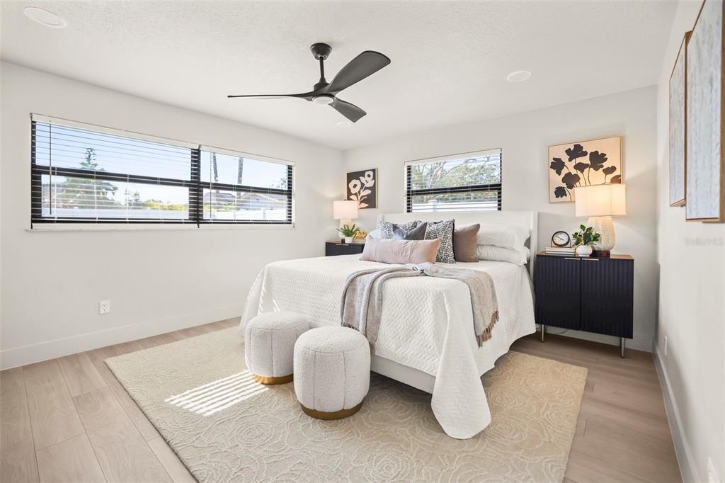 En Venta: $899,000 (4 camas, 2 baños, 1933 Pies cuadrados)