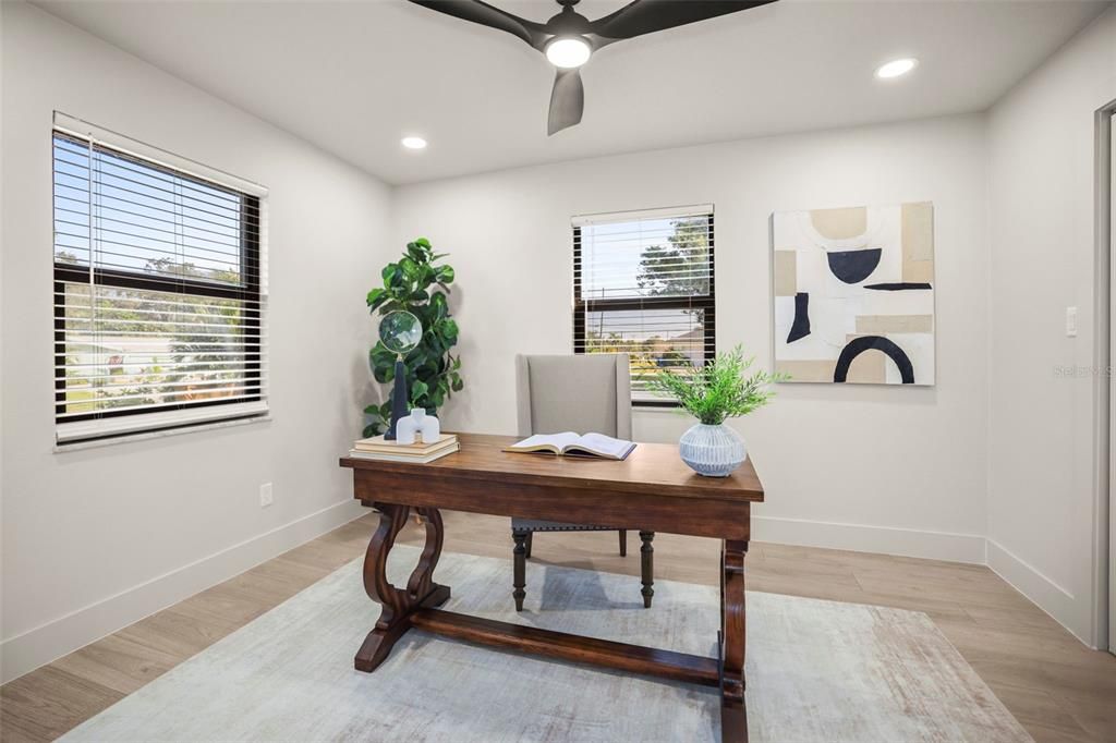 En Venta: $899,000 (4 camas, 2 baños, 1933 Pies cuadrados)