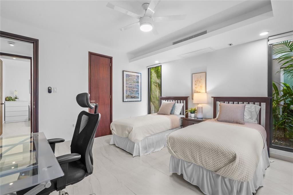 待售: $4,450,000 (4 贝兹, 3 浴室, 4200 平方英尺)