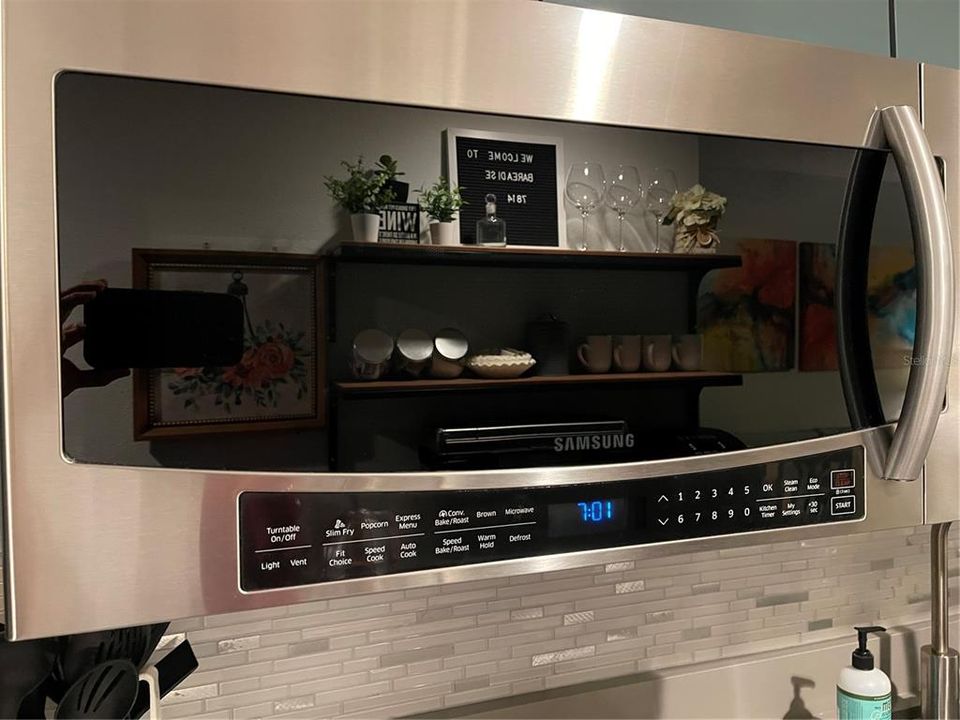 For Sale: $139,900 (1 beds, 1 baths, 456 Square Feet)