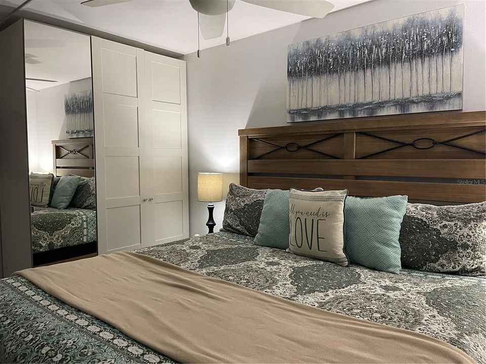 For Sale: $139,900 (1 beds, 1 baths, 456 Square Feet)