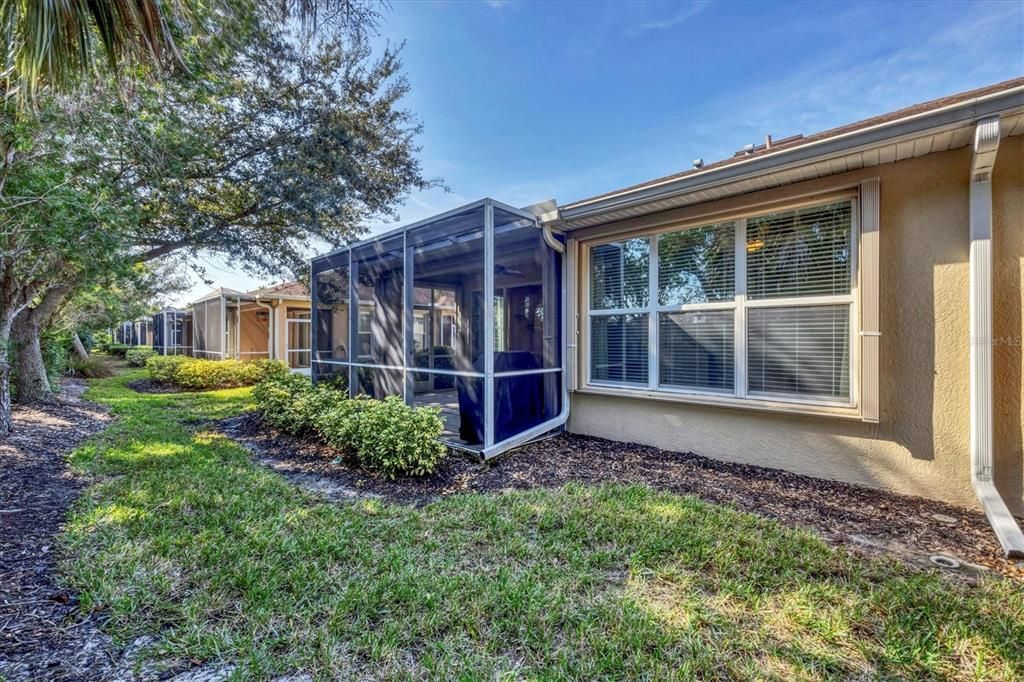 待售: $345,000 (2 贝兹, 2 浴室, 1558 平方英尺)