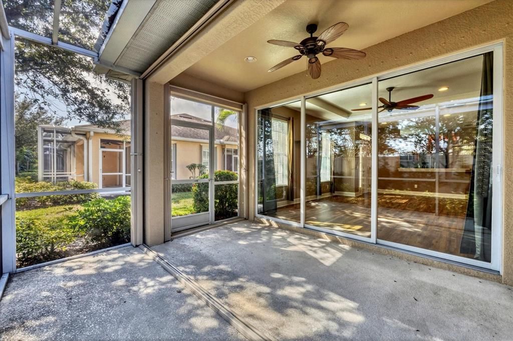 待售: $345,000 (2 贝兹, 2 浴室, 1558 平方英尺)