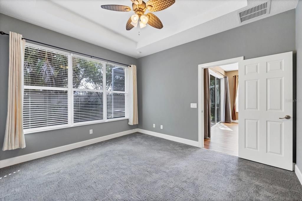 待售: $345,000 (2 贝兹, 2 浴室, 1558 平方英尺)