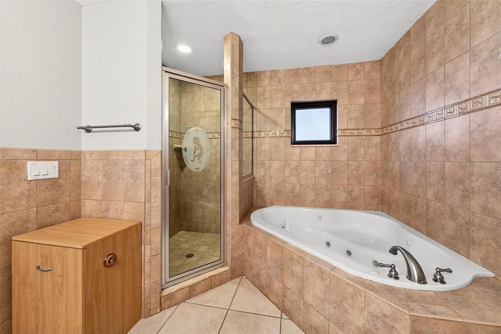 For Sale: $650,000 (3 beds, 2 baths, 2232 Square Feet)