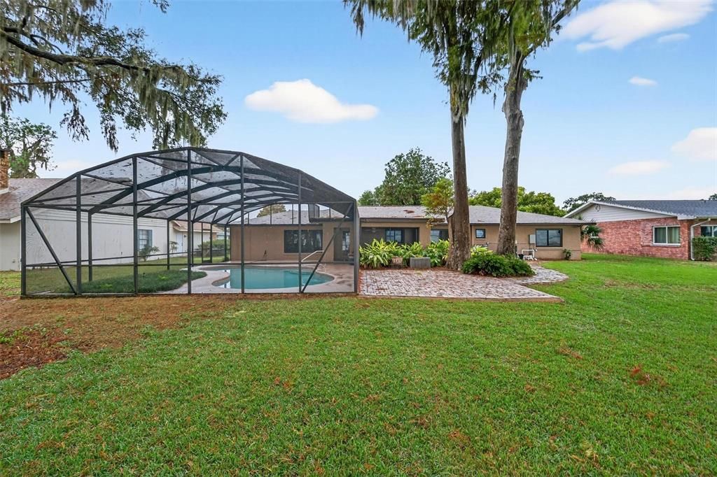 For Sale: $650,000 (3 beds, 2 baths, 2232 Square Feet)