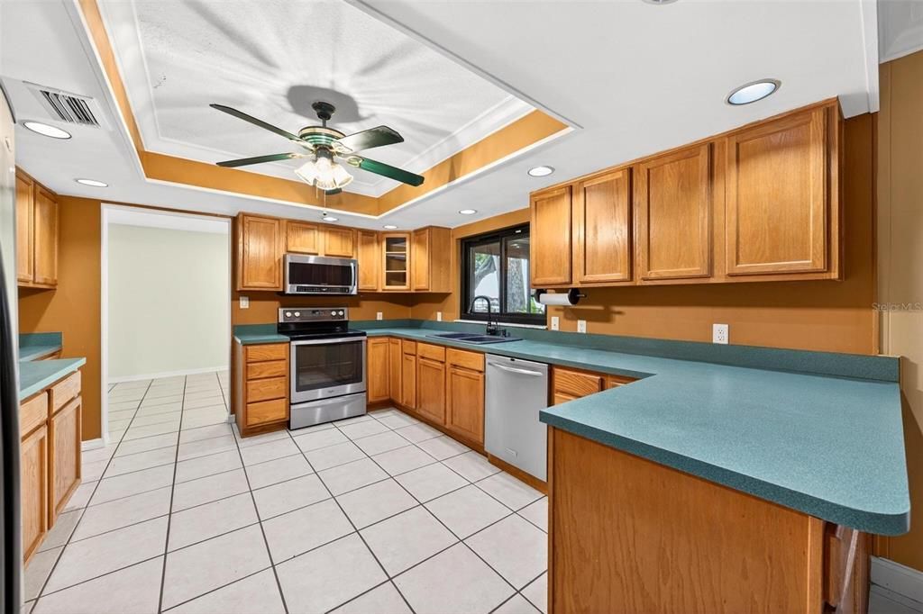 For Sale: $650,000 (3 beds, 2 baths, 2232 Square Feet)