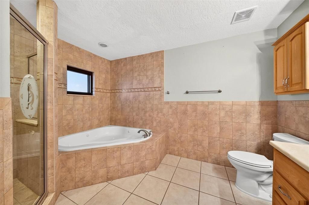 For Sale: $650,000 (3 beds, 2 baths, 2232 Square Feet)