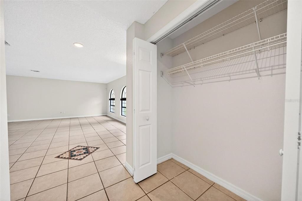 For Sale: $650,000 (3 beds, 2 baths, 2232 Square Feet)