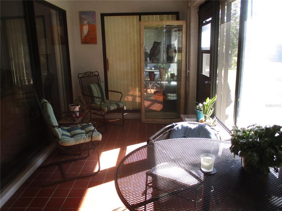 For Rent: $2,050 (2 beds, 2 baths, 1661 Square Feet)