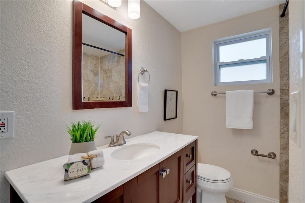 En Venta: $319,000 (2 camas, 1 baños, 1004 Pies cuadrados)