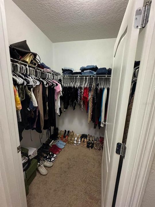 На продажу: $335,000 (3 спален, 2 ванн, 1706 Квадратных фут)