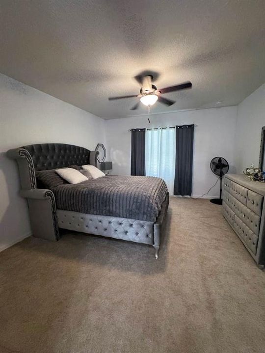 На продажу: $335,000 (3 спален, 2 ванн, 1706 Квадратных фут)