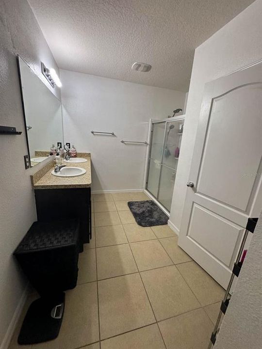 На продажу: $335,000 (3 спален, 2 ванн, 1706 Квадратных фут)