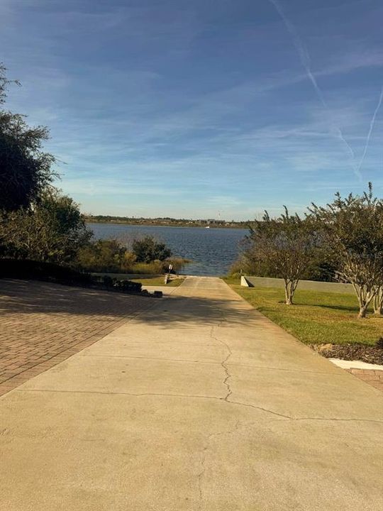 На продажу: $335,000 (3 спален, 2 ванн, 1706 Квадратных фут)