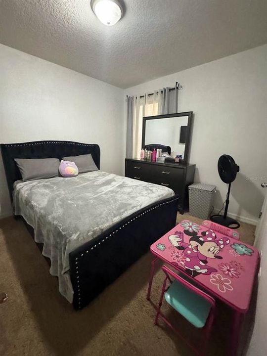 На продажу: $335,000 (3 спален, 2 ванн, 1706 Квадратных фут)