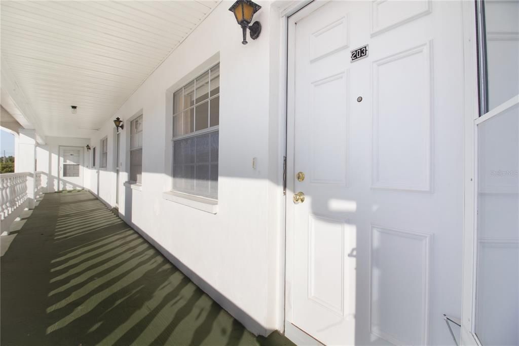 待售: $125,000 (2 贝兹, 2 浴室, 1104 平方英尺)