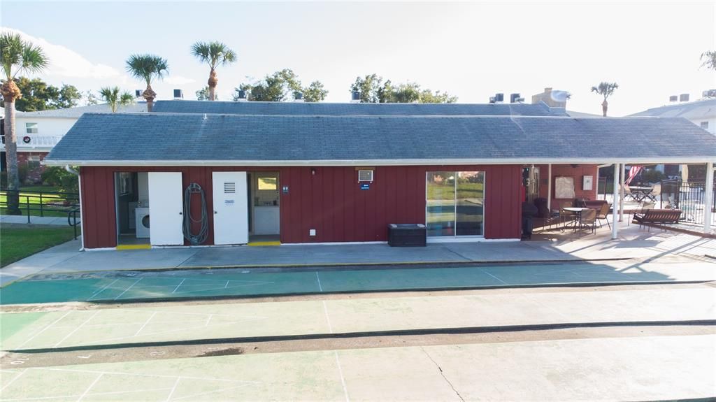 待售: $125,000 (2 贝兹, 2 浴室, 1104 平方英尺)