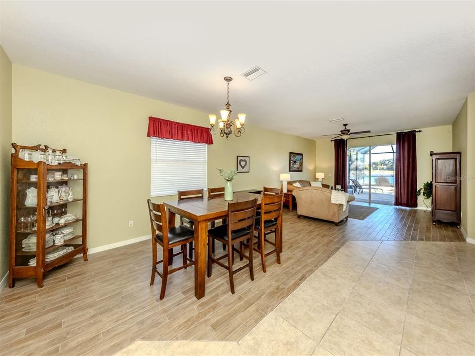 For Sale: $539,900 (4 beds, 2 baths, 2644 Square Feet)