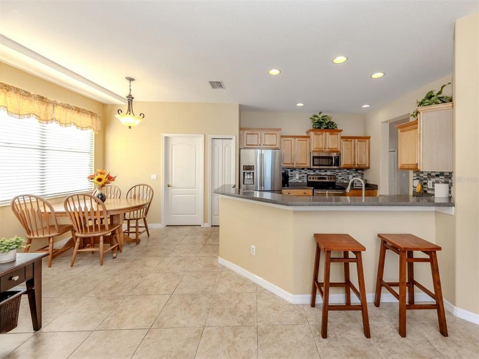 For Sale: $539,900 (4 beds, 2 baths, 2644 Square Feet)