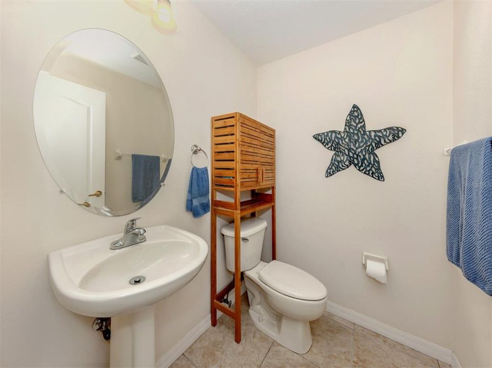 For Sale: $539,900 (4 beds, 2 baths, 2644 Square Feet)