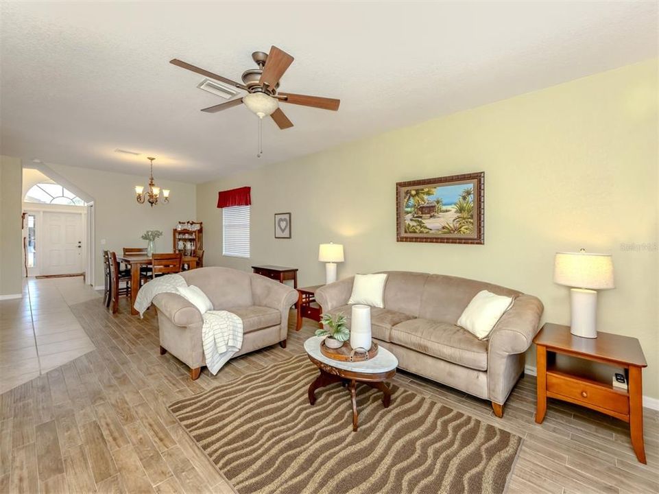 For Sale: $539,900 (4 beds, 2 baths, 2644 Square Feet)