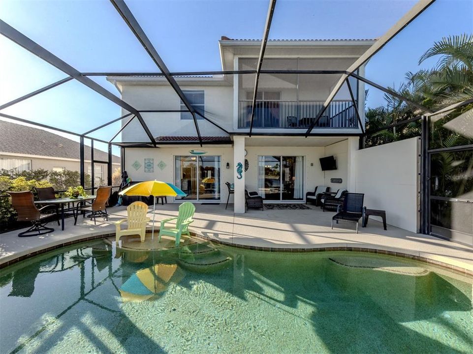 For Sale: $539,900 (4 beds, 2 baths, 2644 Square Feet)