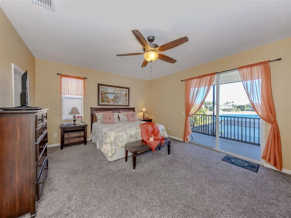 For Sale: $539,900 (4 beds, 2 baths, 2644 Square Feet)