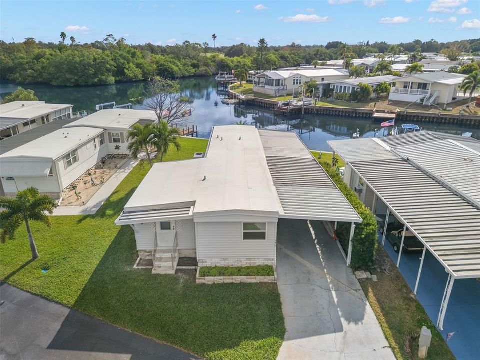 For Sale: $250,000 (2 beds, 1 baths, 872 Square Feet)