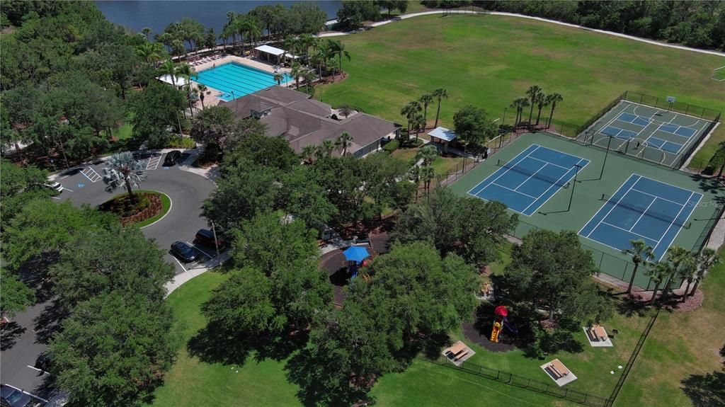 For Sale: $329,900 (3 beds, 2 baths, 1460 Square Feet)