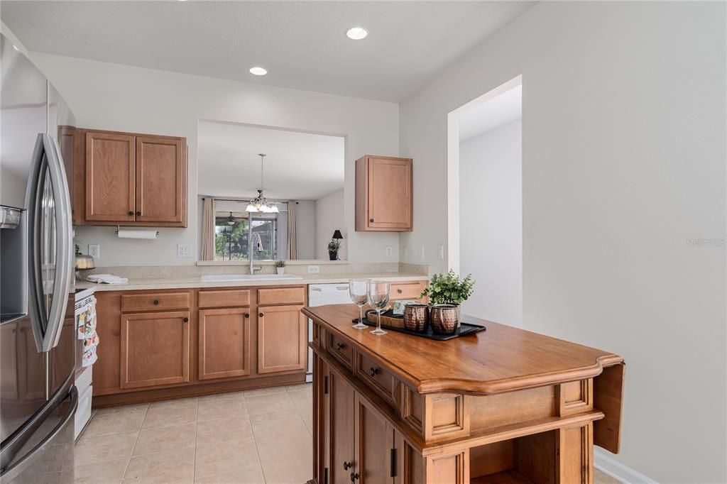 For Sale: $329,900 (3 beds, 2 baths, 1460 Square Feet)