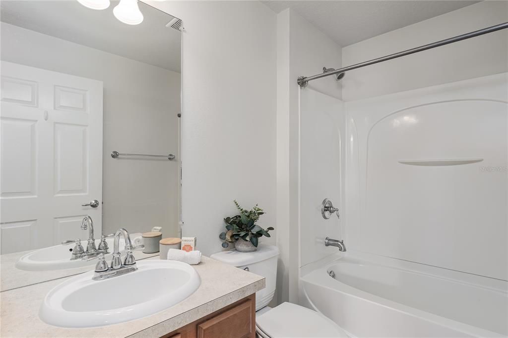 For Sale: $329,900 (3 beds, 2 baths, 1460 Square Feet)