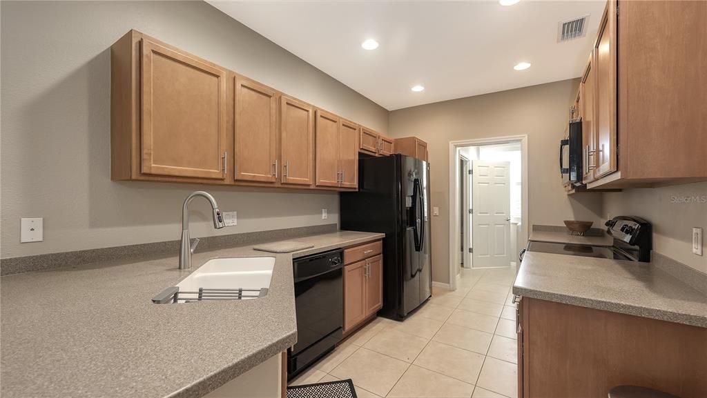 На продажу: $349,000 (3 спален, 2 ванн, 1661 Квадратных фут)