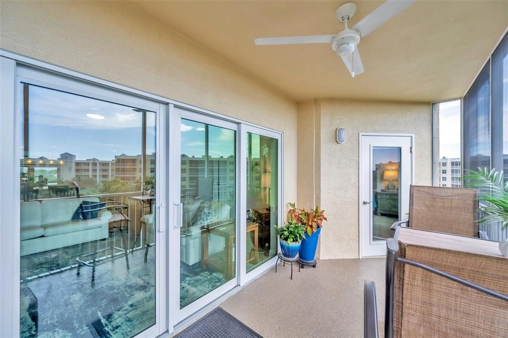 出租: $2,500 (2 贝兹, 2 浴室, 1326 平方英尺)