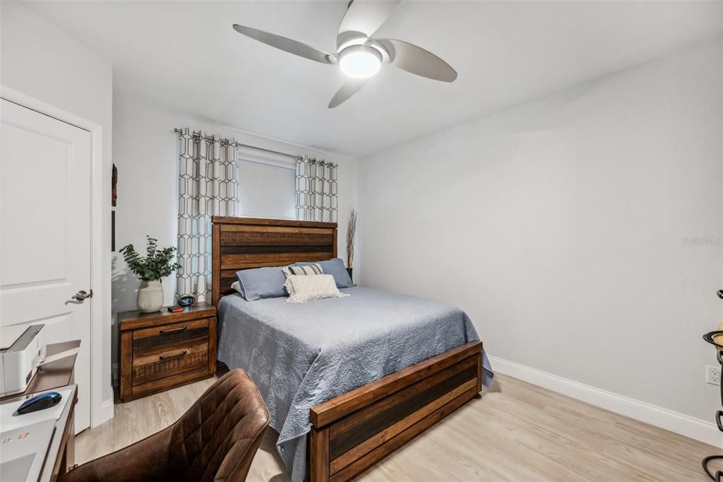 出租: $2,500 (2 贝兹, 2 浴室, 1326 平方英尺)