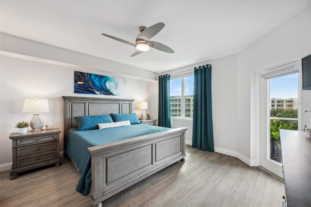 出租: $2,500 (2 贝兹, 2 浴室, 1326 平方英尺)