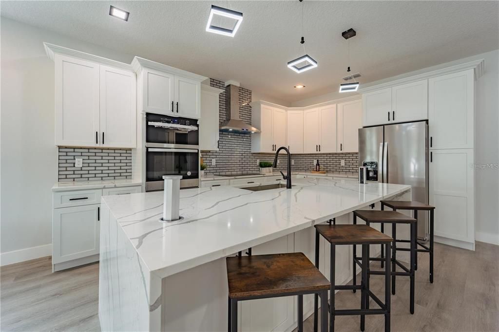 En Venta: $419,999 (4 camas, 2 baños, 1908 Pies cuadrados)