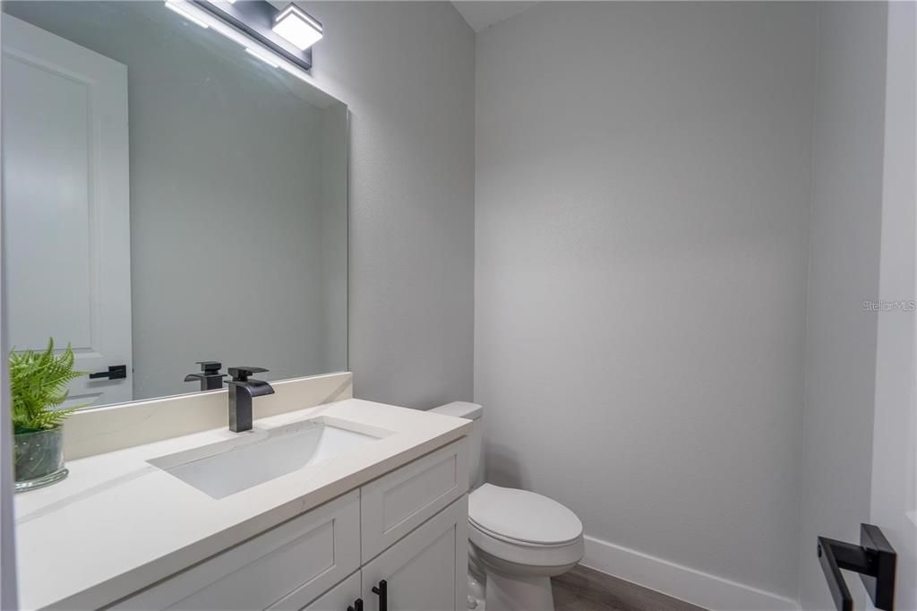 En Venta: $419,999 (4 camas, 2 baños, 1908 Pies cuadrados)