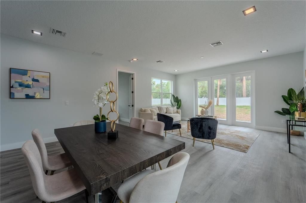 En Venta: $419,999 (4 camas, 2 baños, 1908 Pies cuadrados)