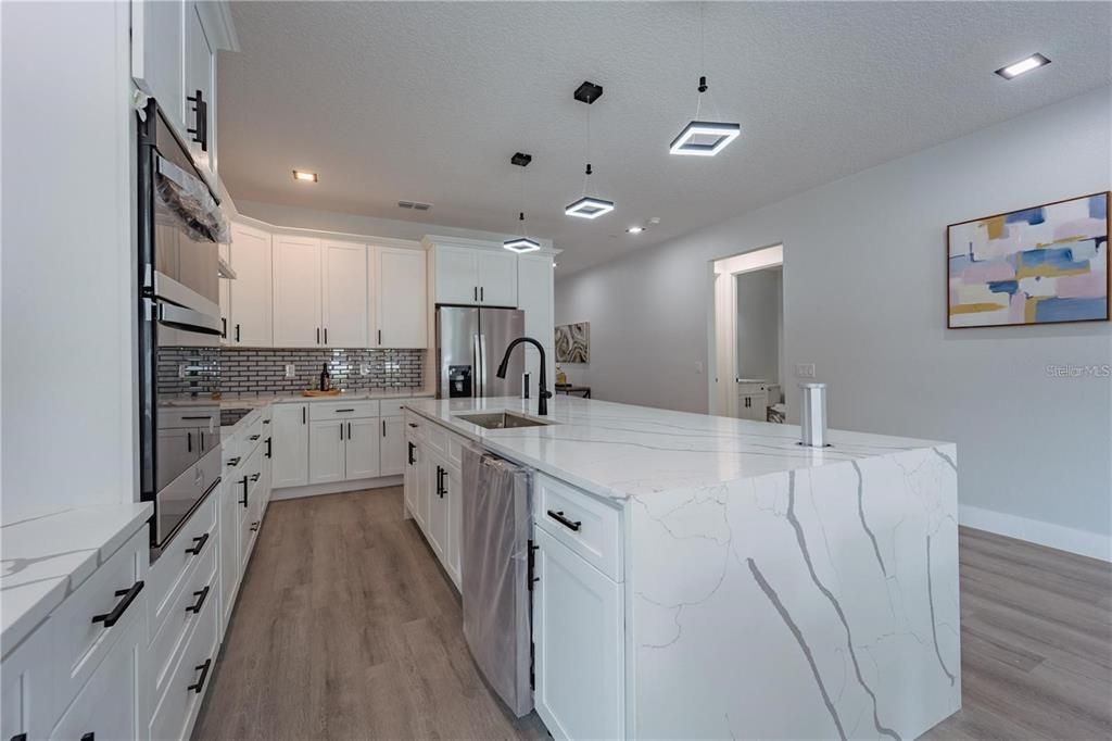 En Venta: $419,999 (4 camas, 2 baños, 1908 Pies cuadrados)