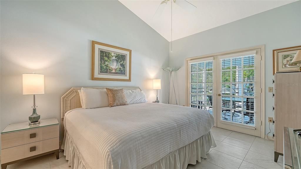 For Sale: $989,000 (3 beds, 2 baths, 1495 Square Feet)