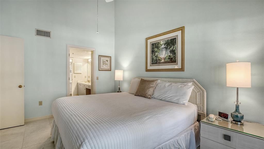 For Sale: $989,000 (3 beds, 2 baths, 1495 Square Feet)