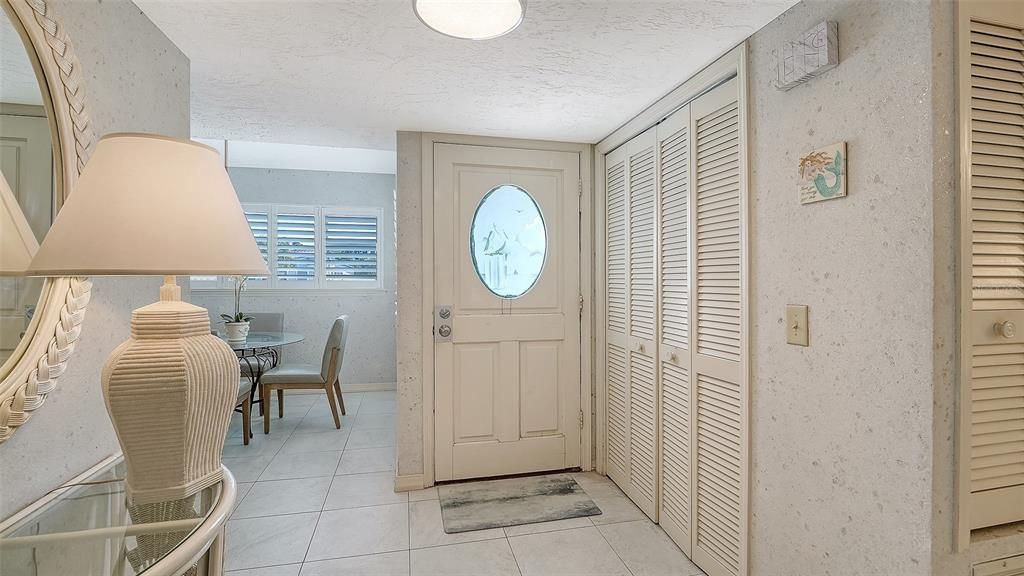 For Sale: $989,000 (3 beds, 2 baths, 1495 Square Feet)