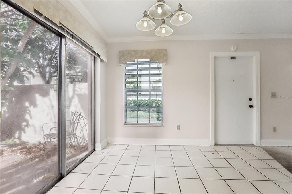 For Sale: $135,000 (2 beds, 2 baths, 1272 Square Feet)